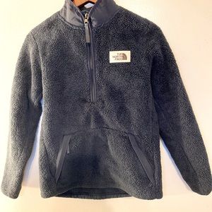 Boy’s The North Face hi-pile fleece pullover